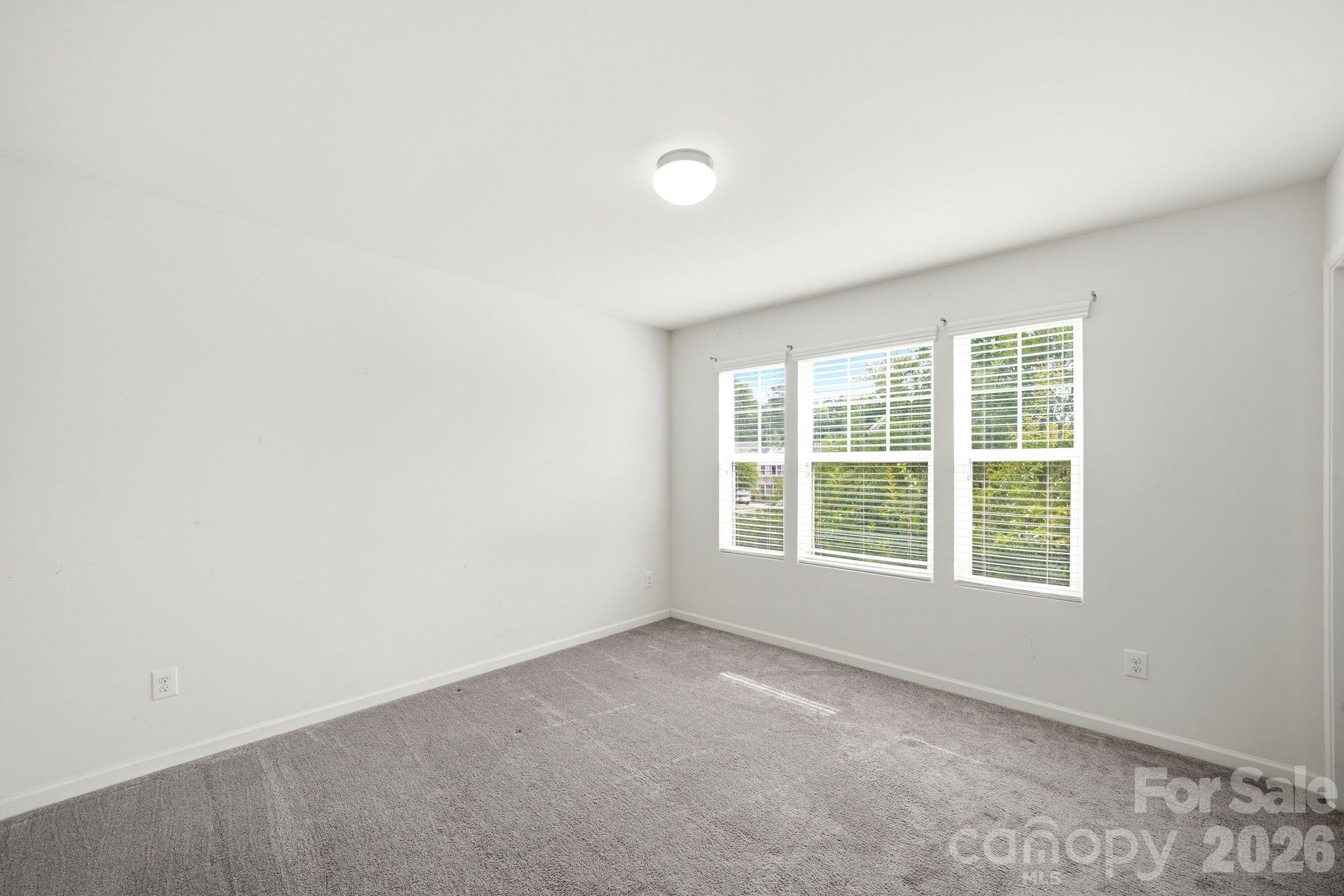 Newport Lakes - Residential