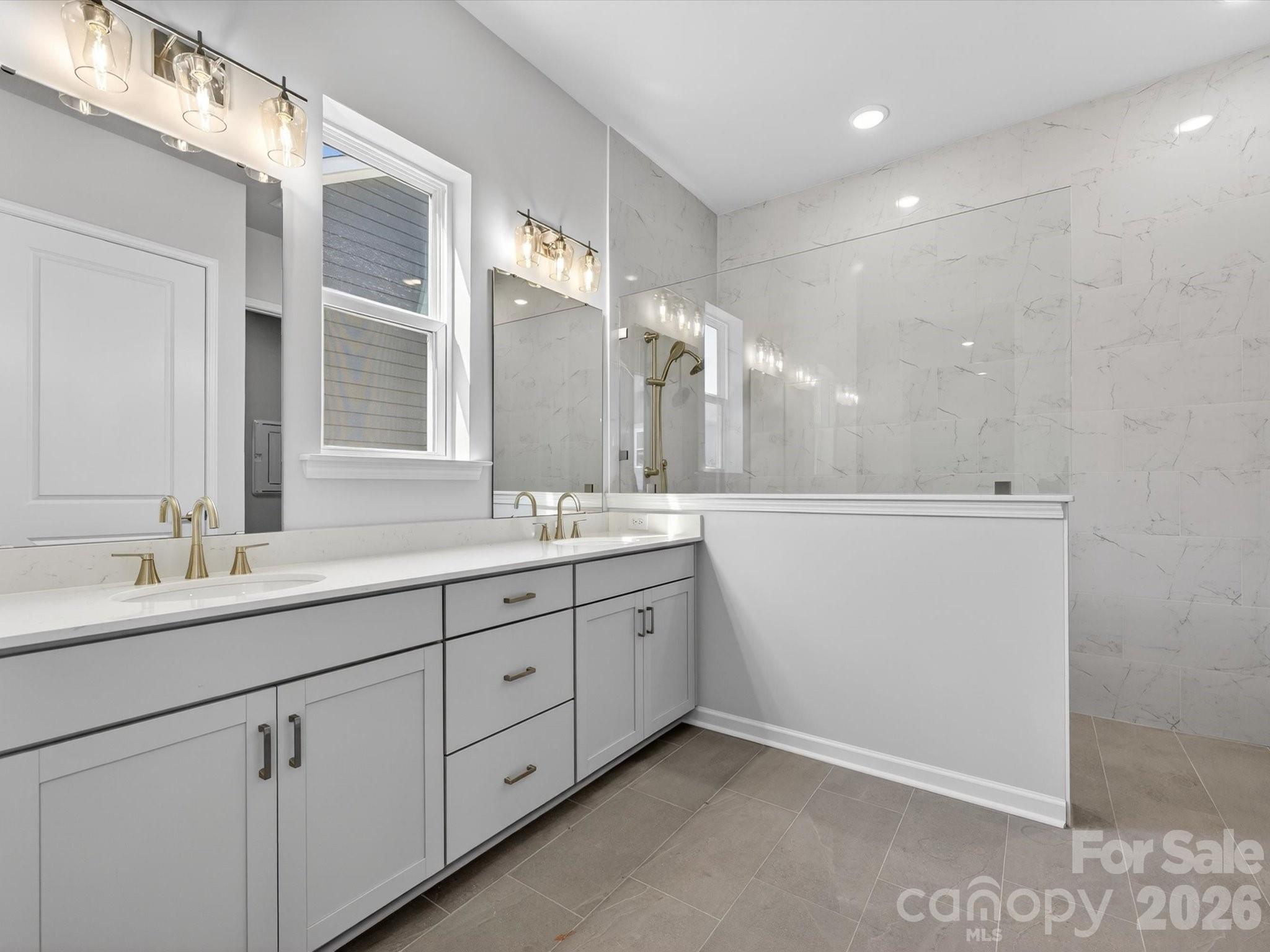 Encore At Streamside - Residential