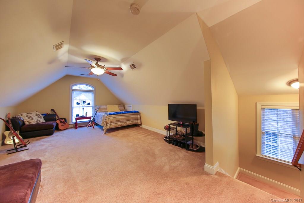 Waterford Glen - Residential