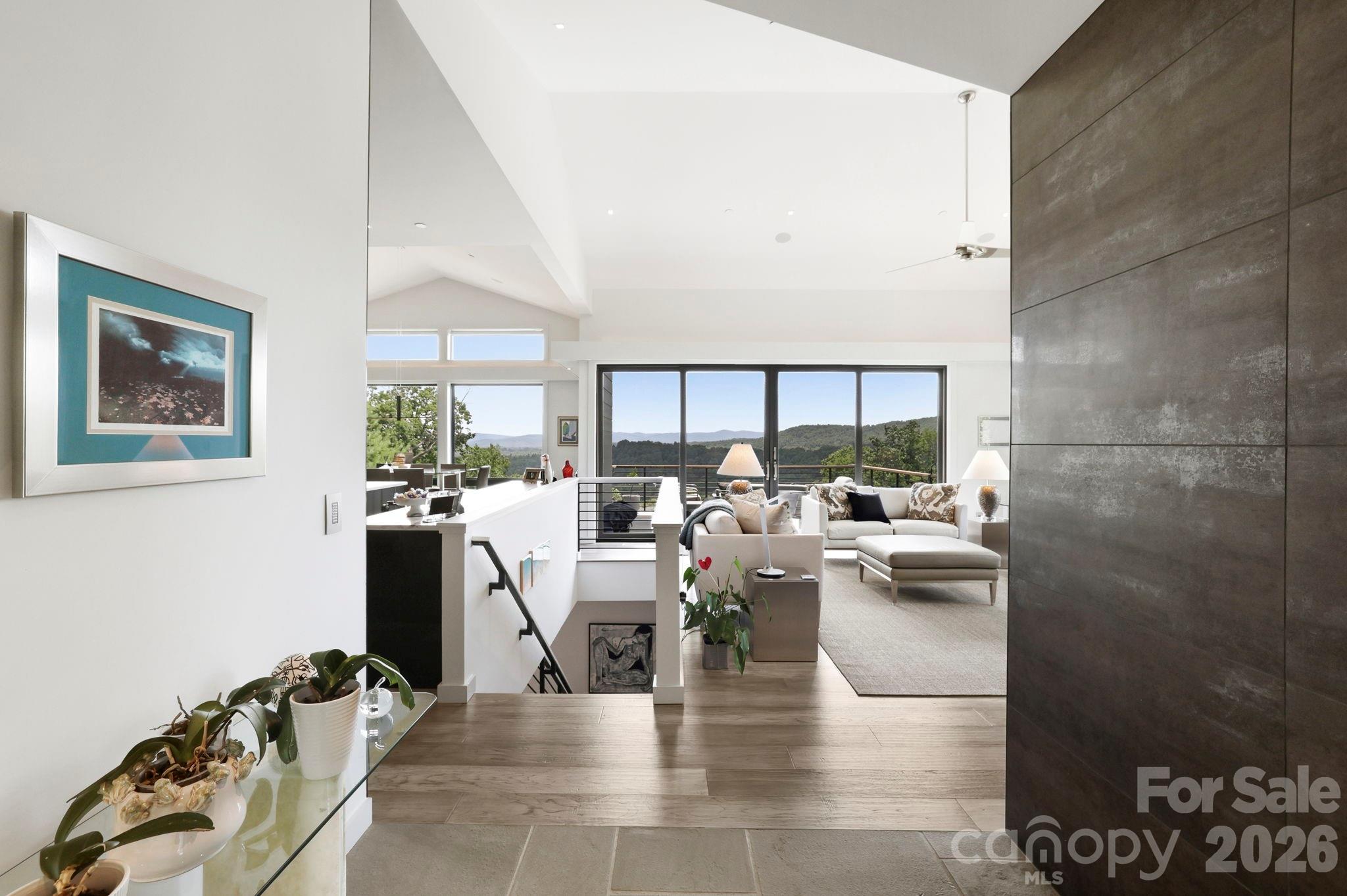 232 Curtain Bluff