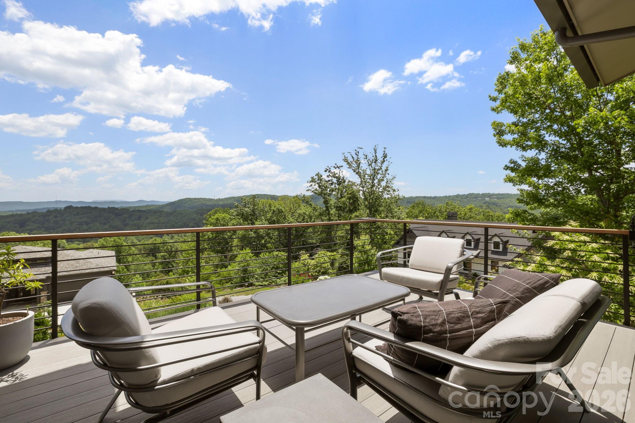 232 Curtain Bluff