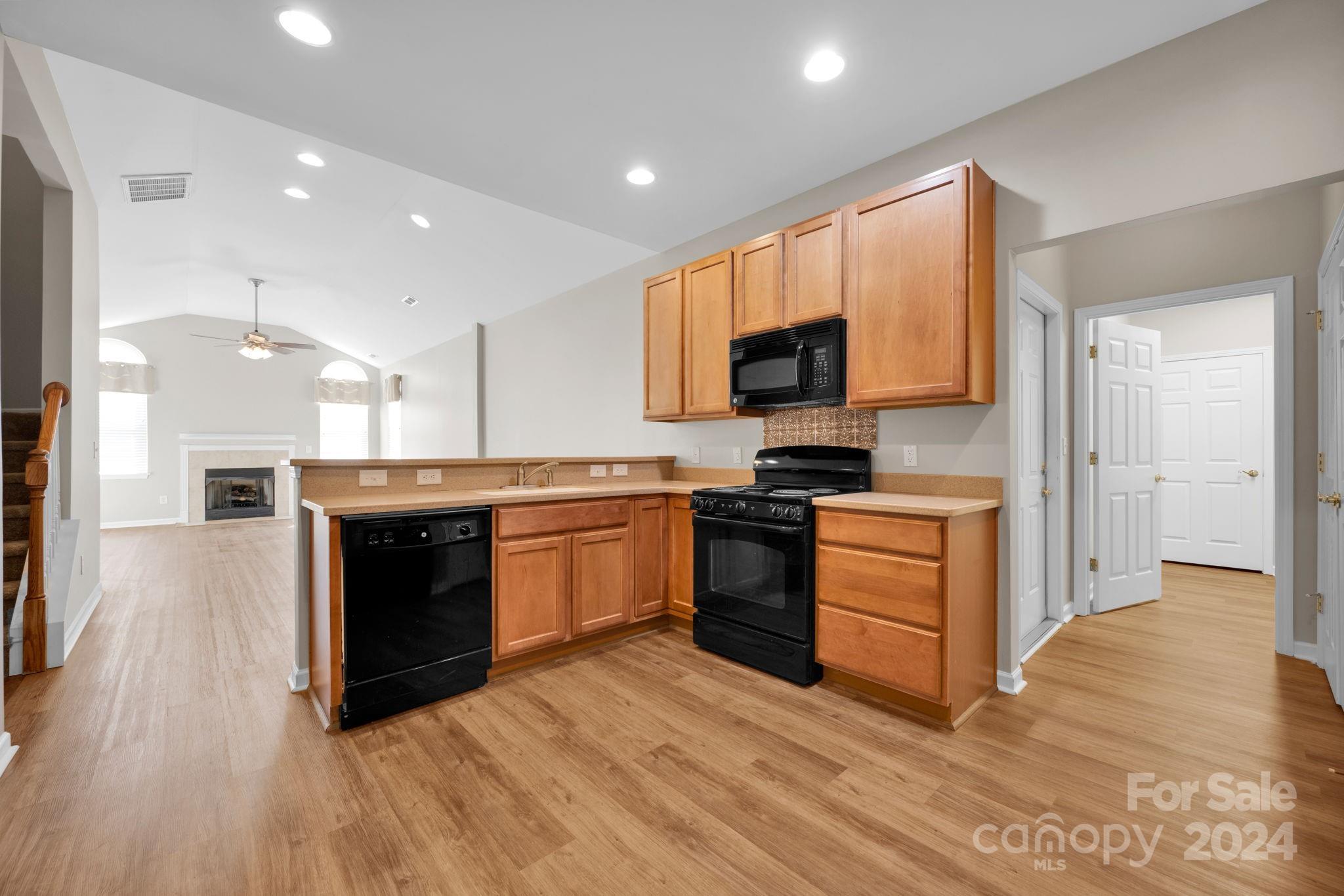 Stonecrest Villas Of Tega Cay - Residential