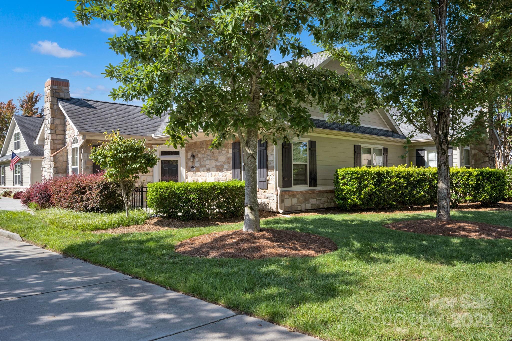 Stonecrest Villas Of Tega Cay - Residential