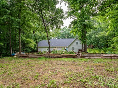 Single Family Residence in Albemarle NC 24161 Cedar Ridge Lane 23.jpg