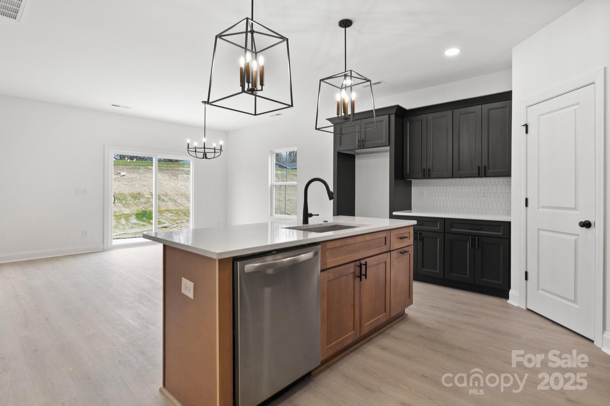 3030 Swallowtail Lane