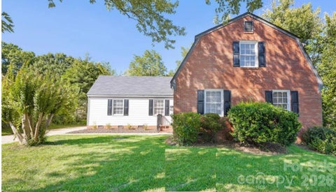 Photo of 3909 Woodbriar Trail, Charlotte, NC 28205 (MLS # 4435688)