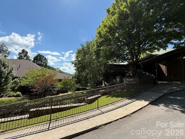 Crest Mountain - Land