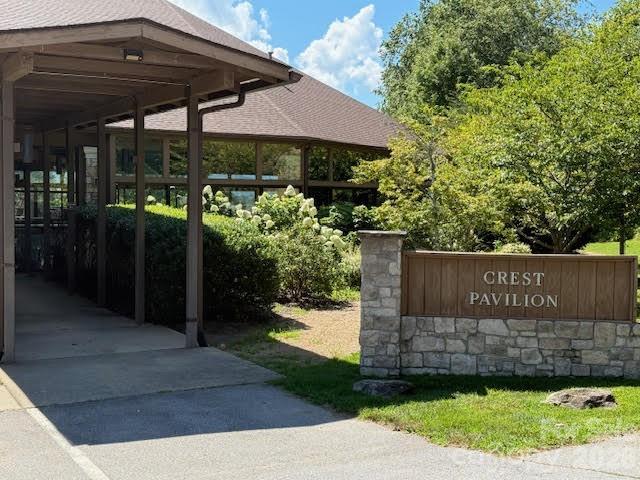 Crest Mountain - Land