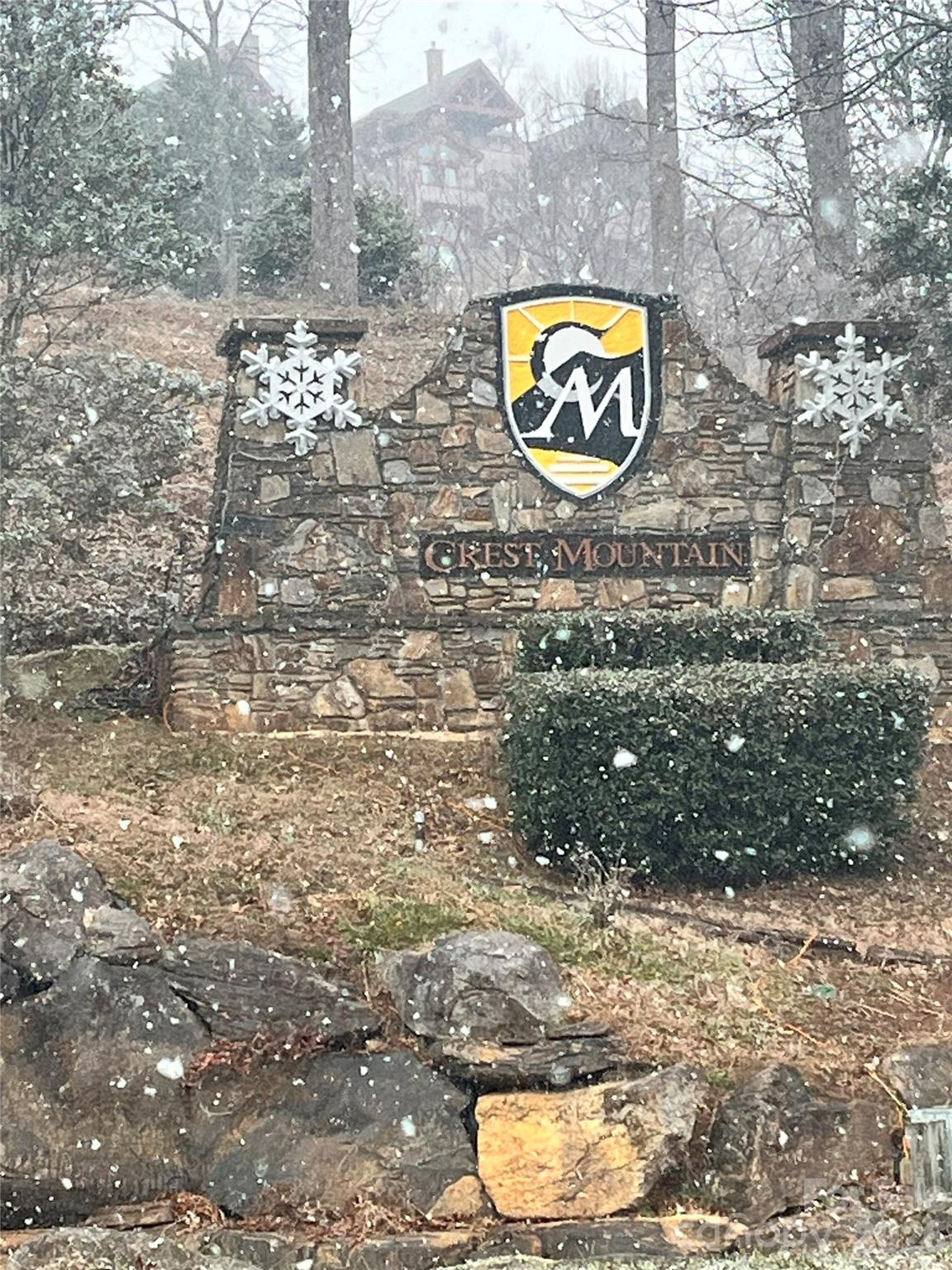 Crest Mountain - Land