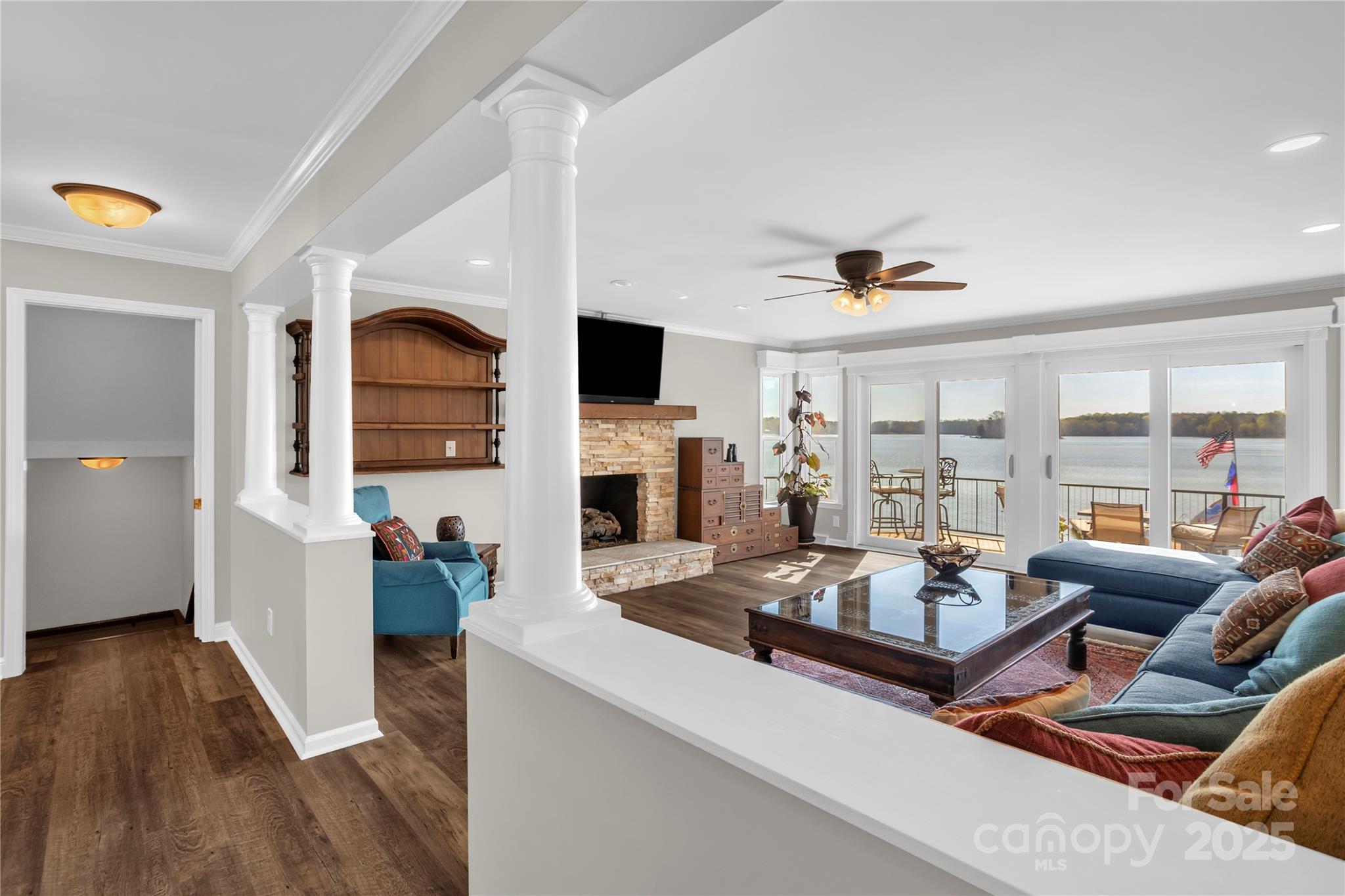 Pebble Point - Residential