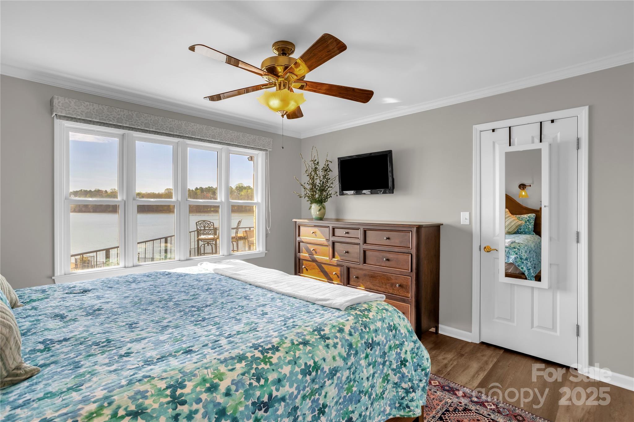 Pebble Point - Residential