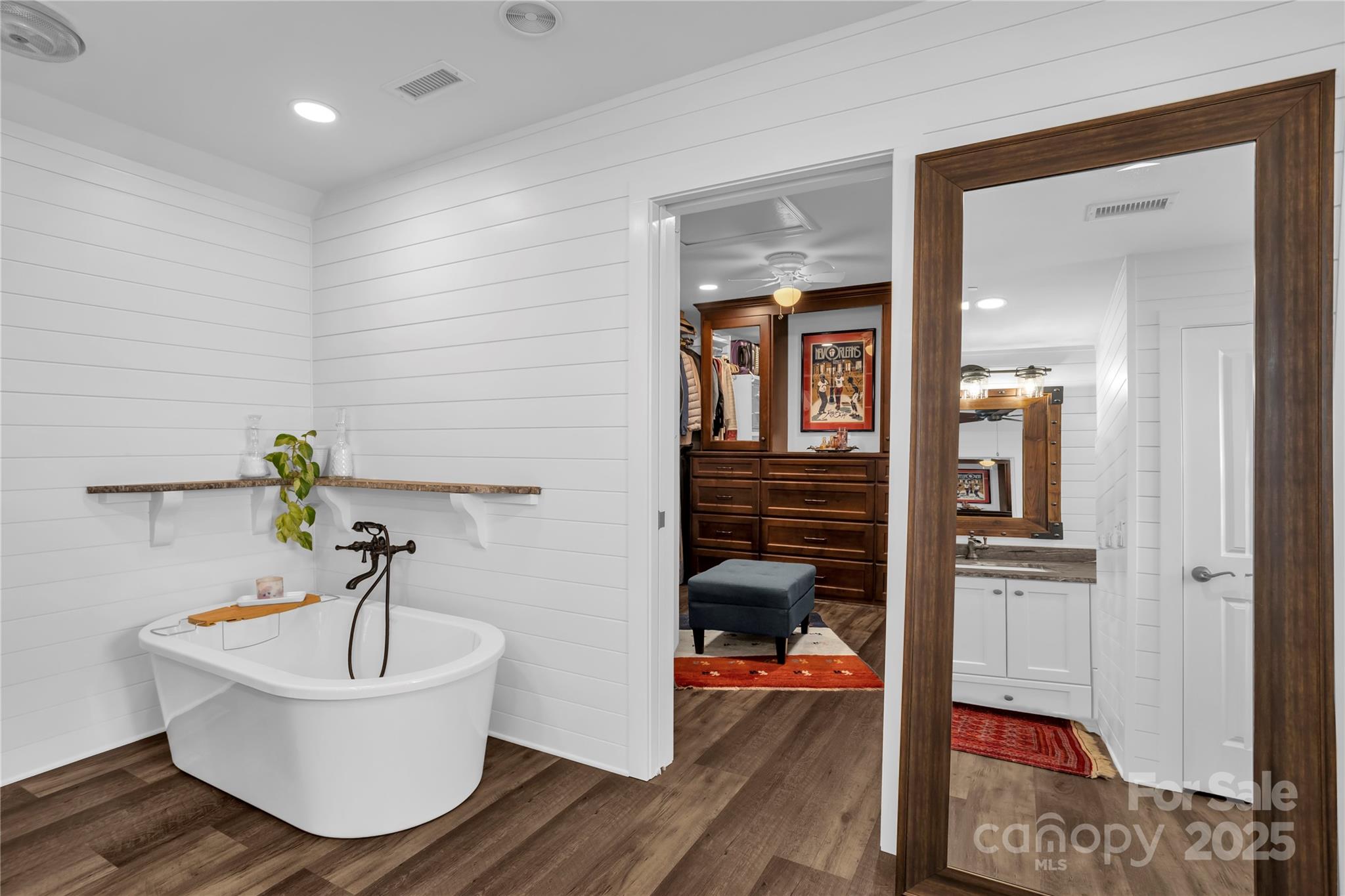 Pebble Point - Residential