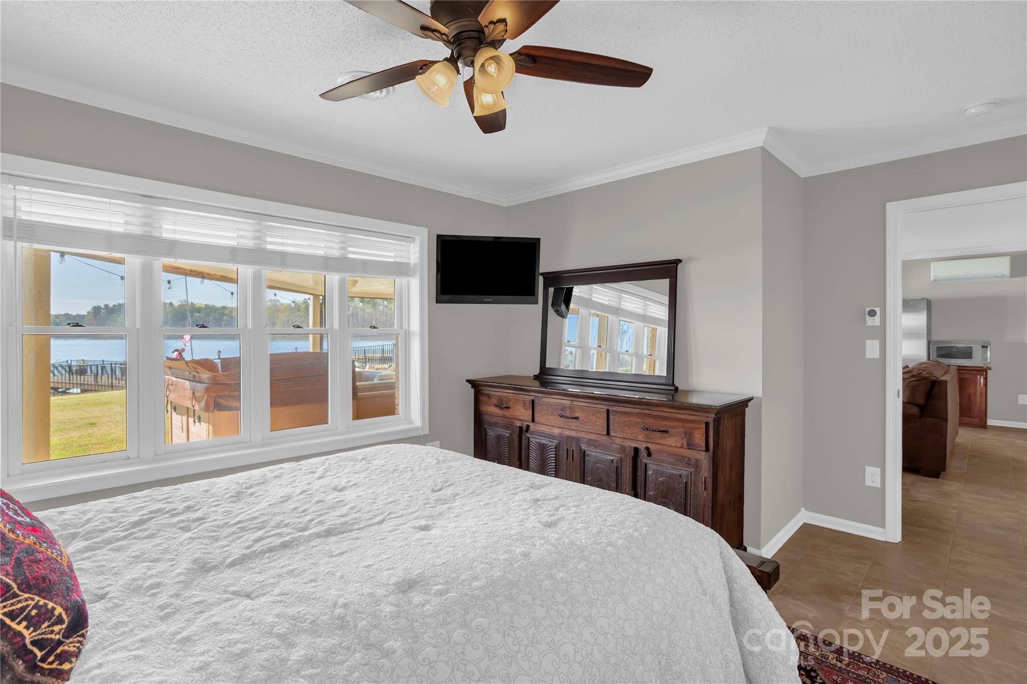 Pebble Point - Residential