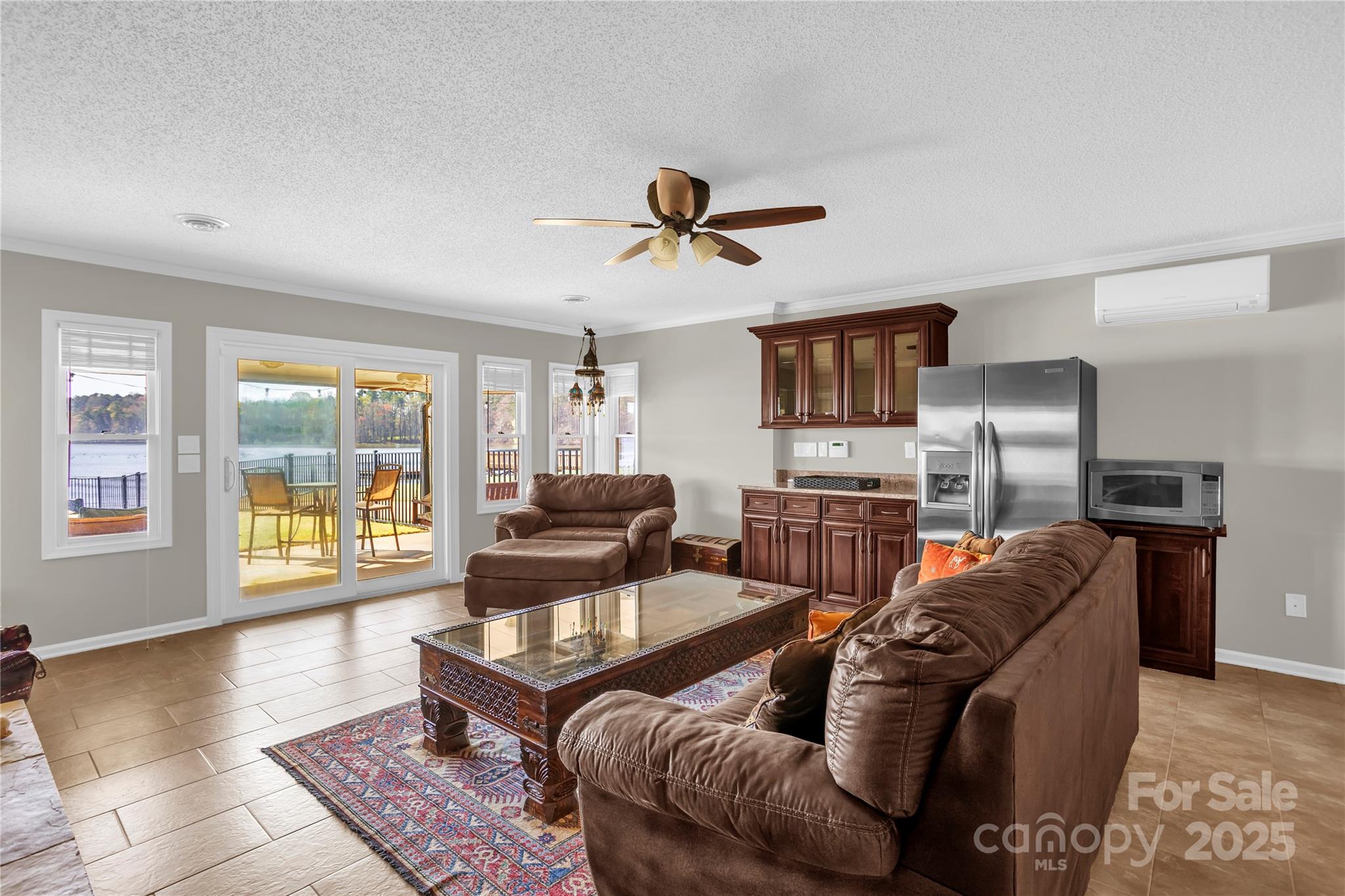 Pebble Point - Residential