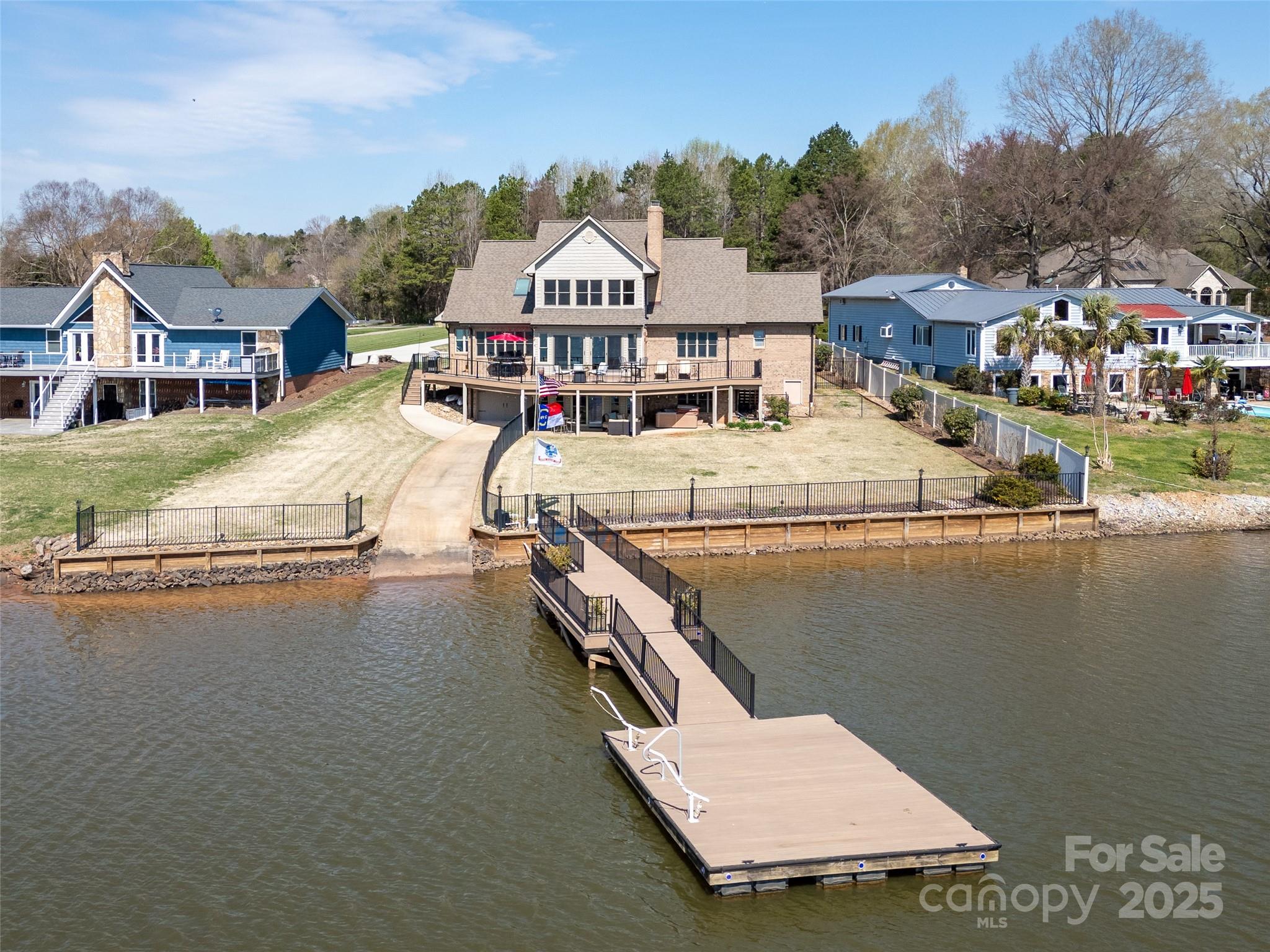 Pebble Point - Residential