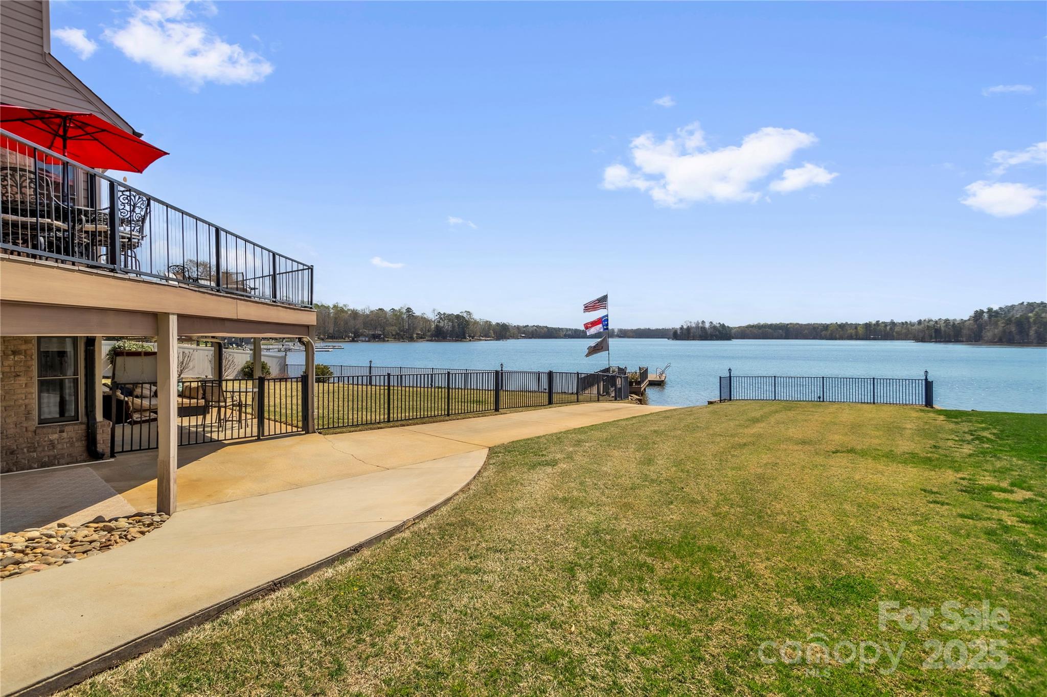 Pebble Point - Residential