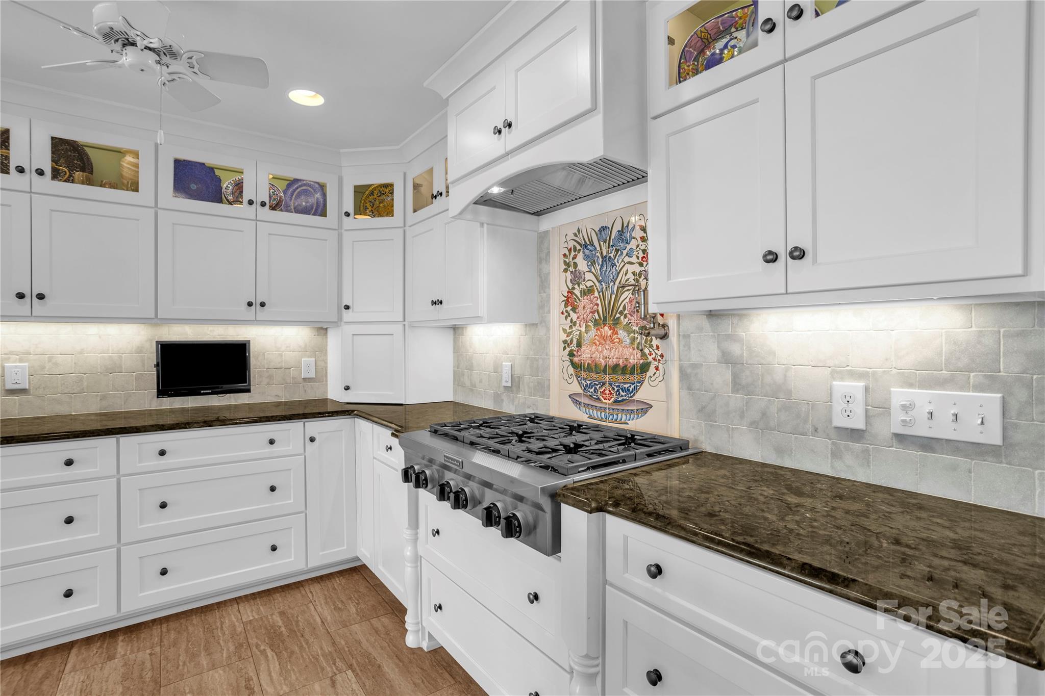 Pebble Point - Residential