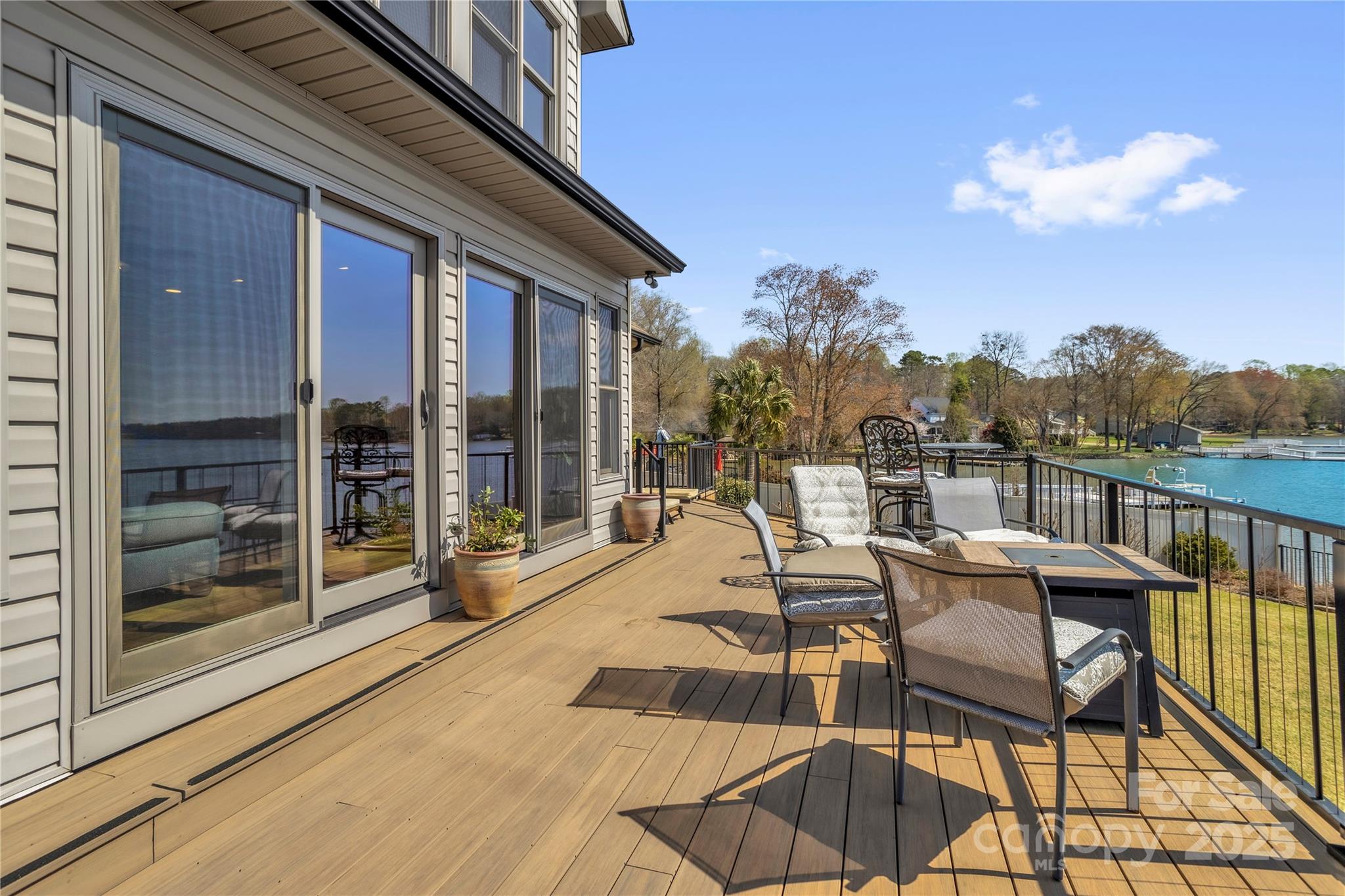 Pebble Point - Residential