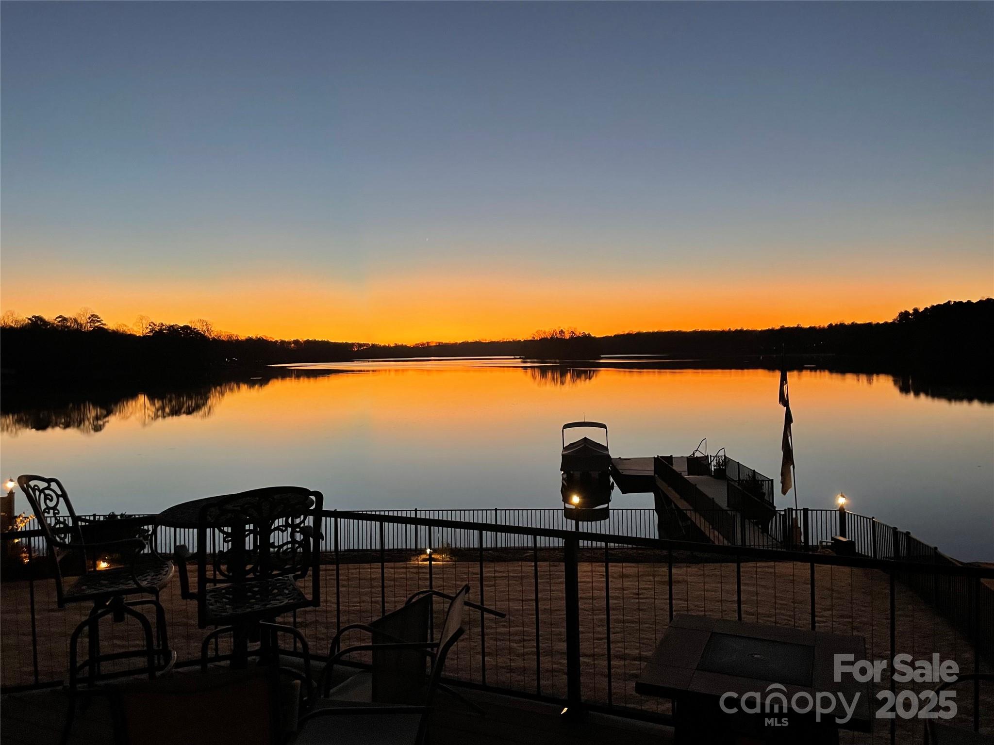 Pebble Point - Residential