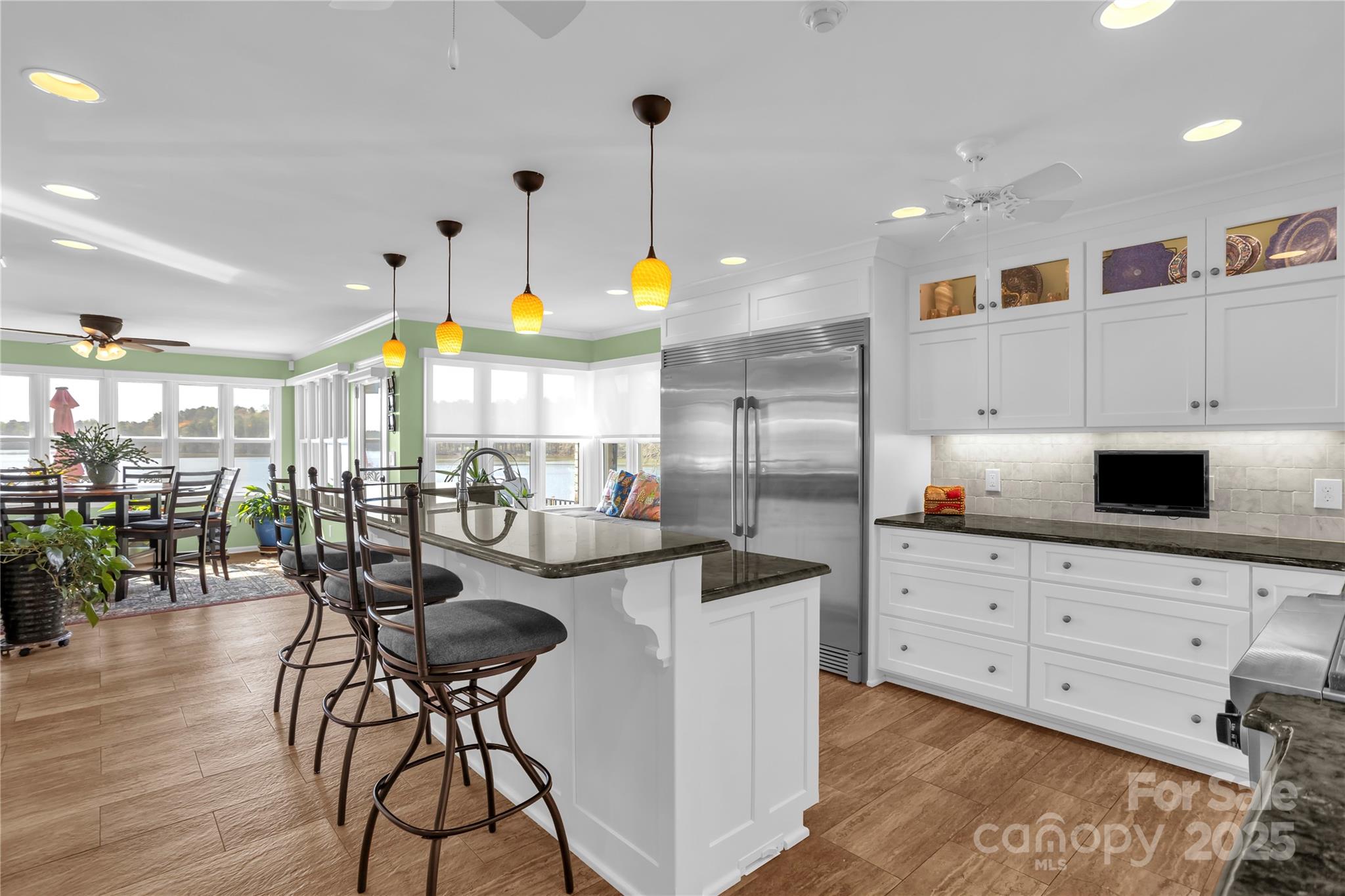 Pebble Point - Residential