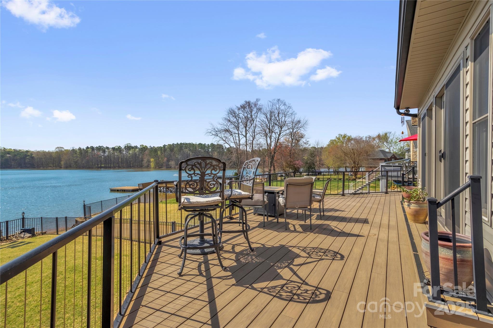 Pebble Point - Residential