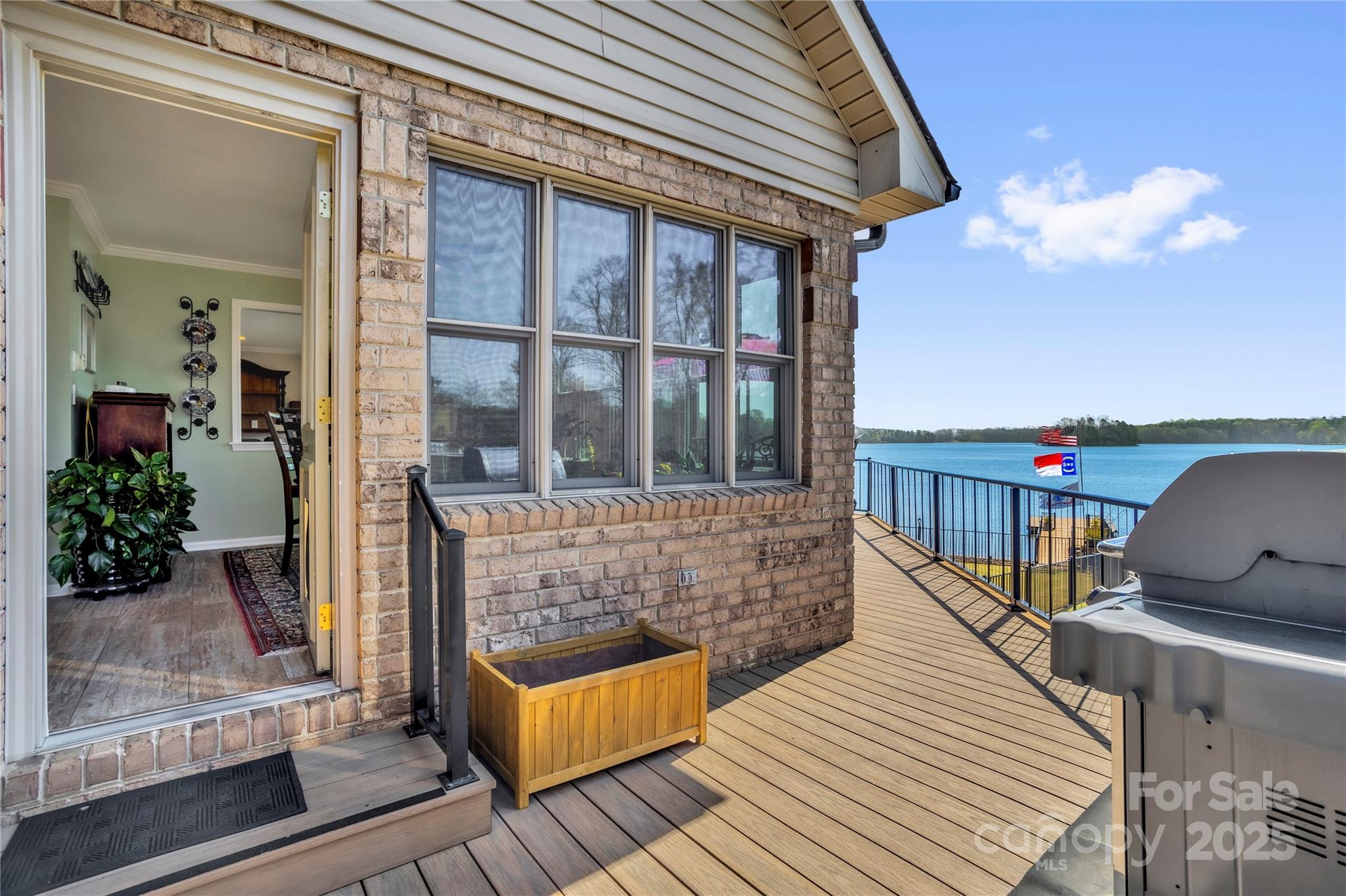 Pebble Point - Residential