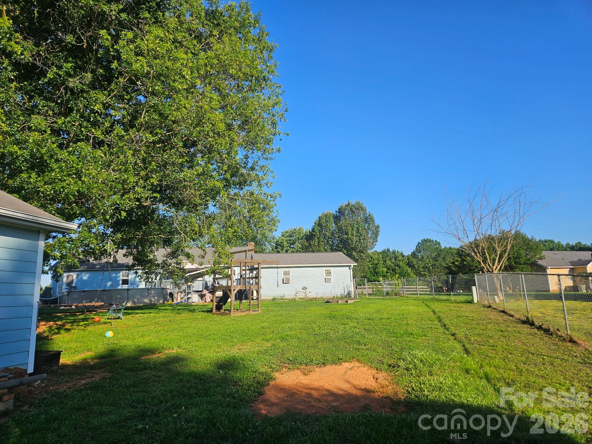 905 Stevens Road