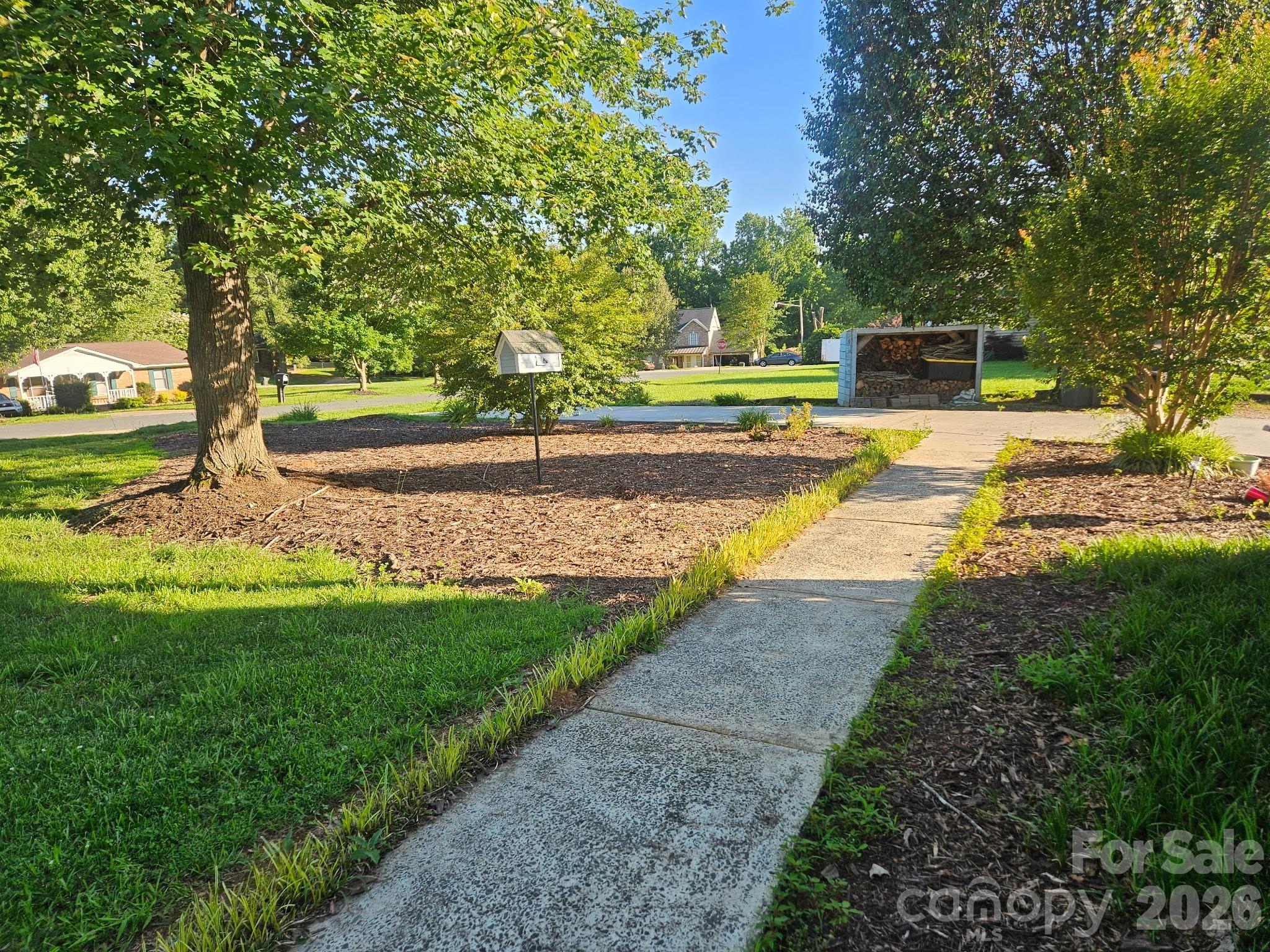 905 Stevens Road