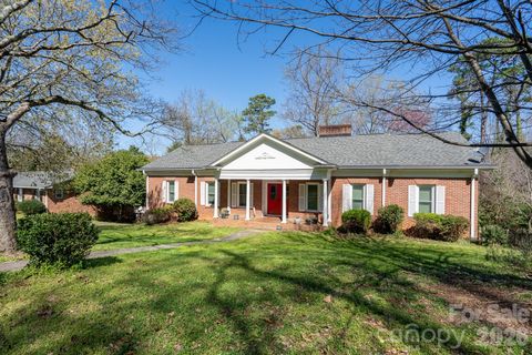 1516 Edinburg Drive Gastonia NC 28054