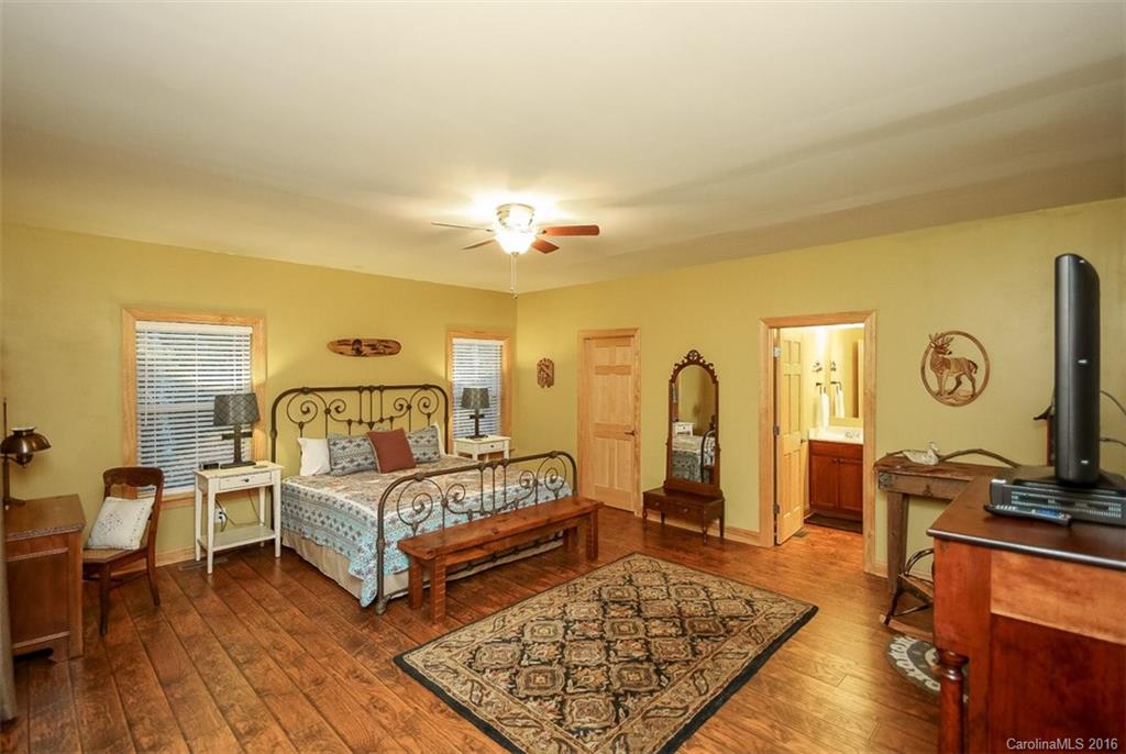 Rumbling Bald on Lake Lure - Residential