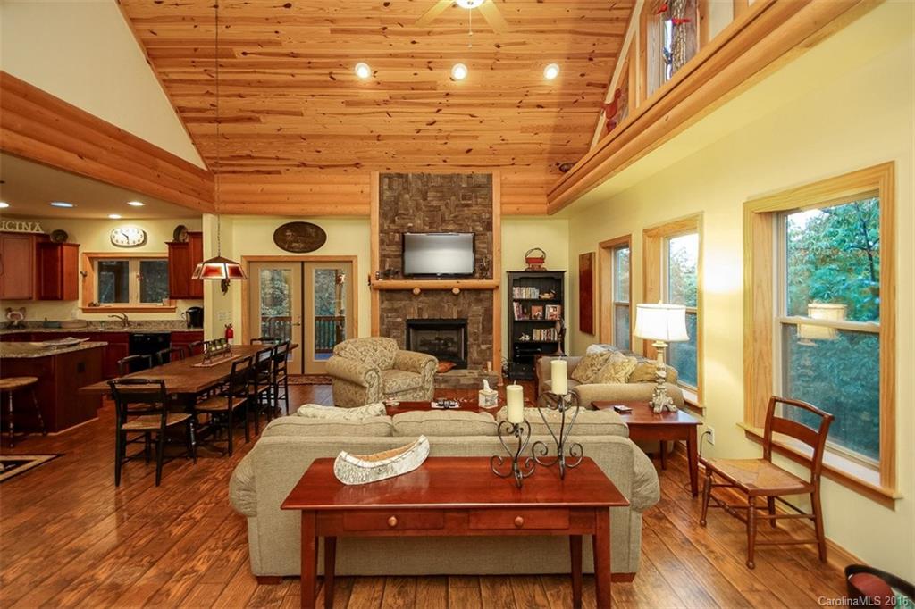 Rumbling Bald on Lake Lure - Residential