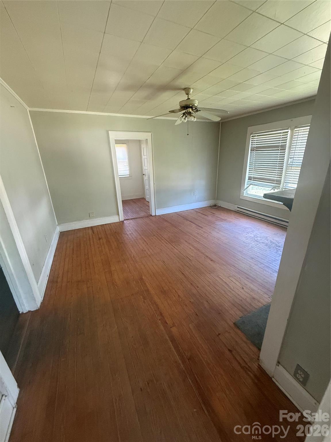 1646 Woodlawn Avenue