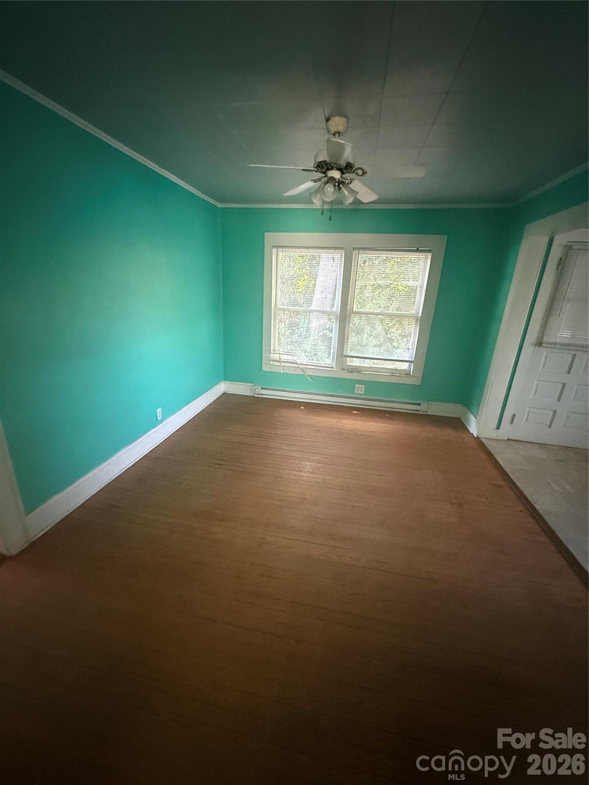 1646 Woodlawn Avenue