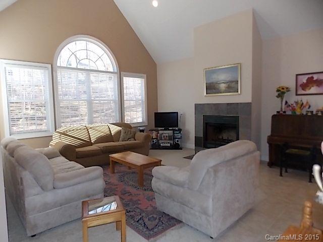 Tega Cay - Residential