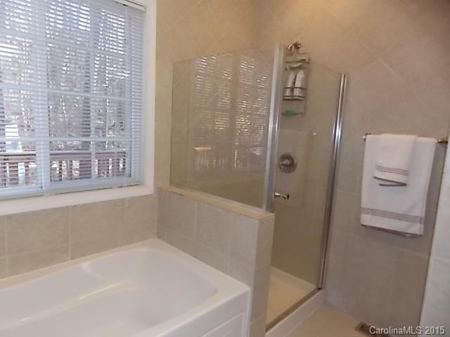 Tega Cay - Residential