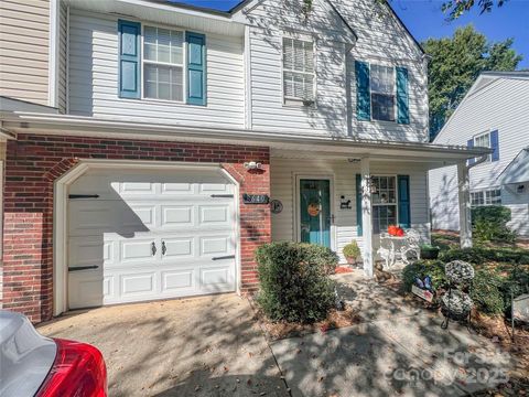 8640 Robinson Forest Drive Charlotte NC 28277