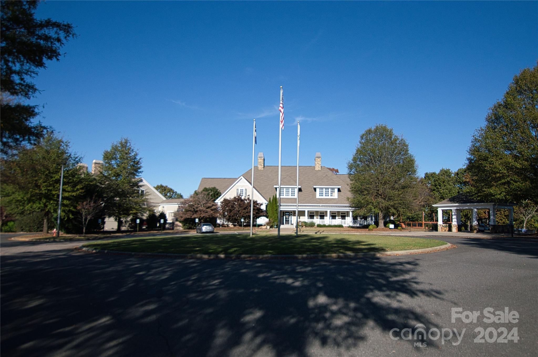 Tega Cay - Residential