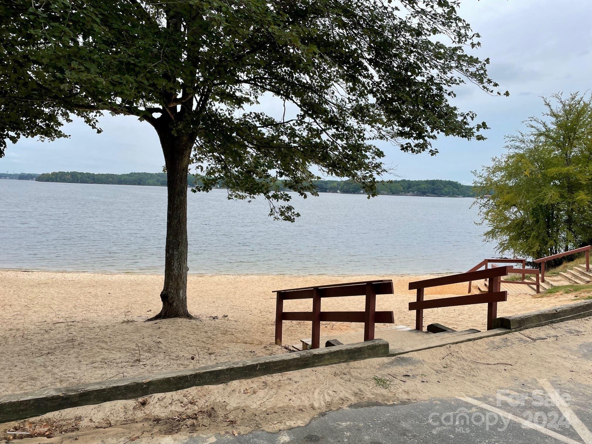 Tega Cay - Residential