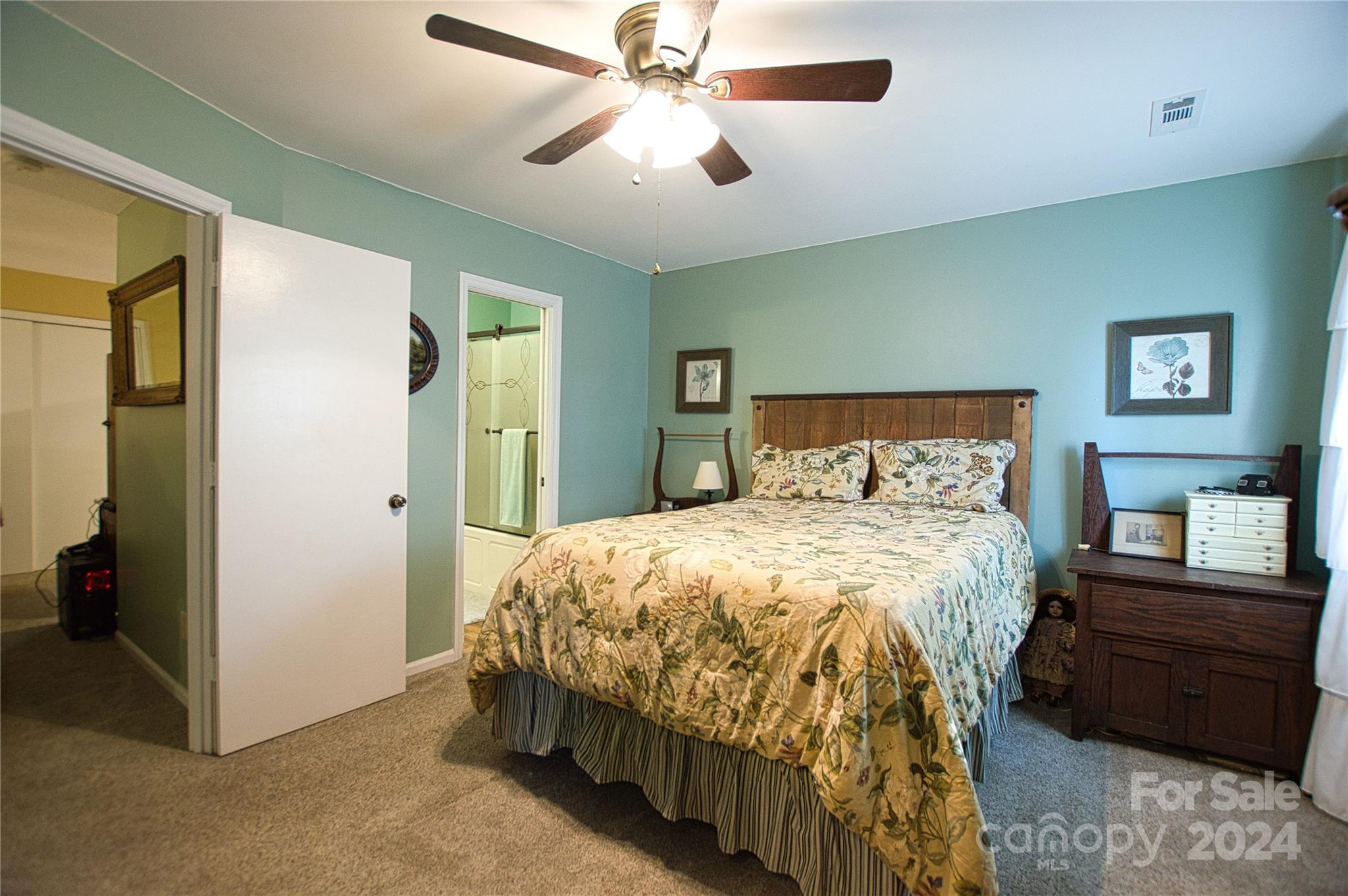Tega Cay - Residential