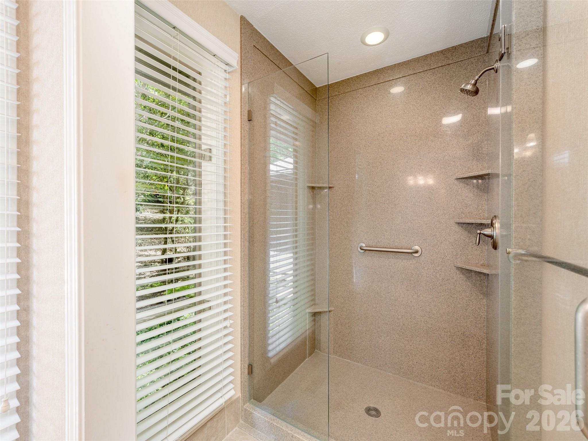 Chanteloupe Ctry Est - Residential
