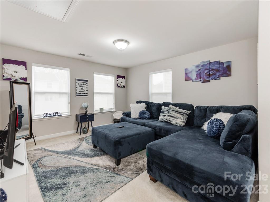 Hubbard Falls - Residential