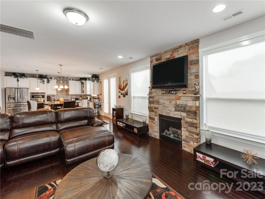 Hubbard Falls - Residential