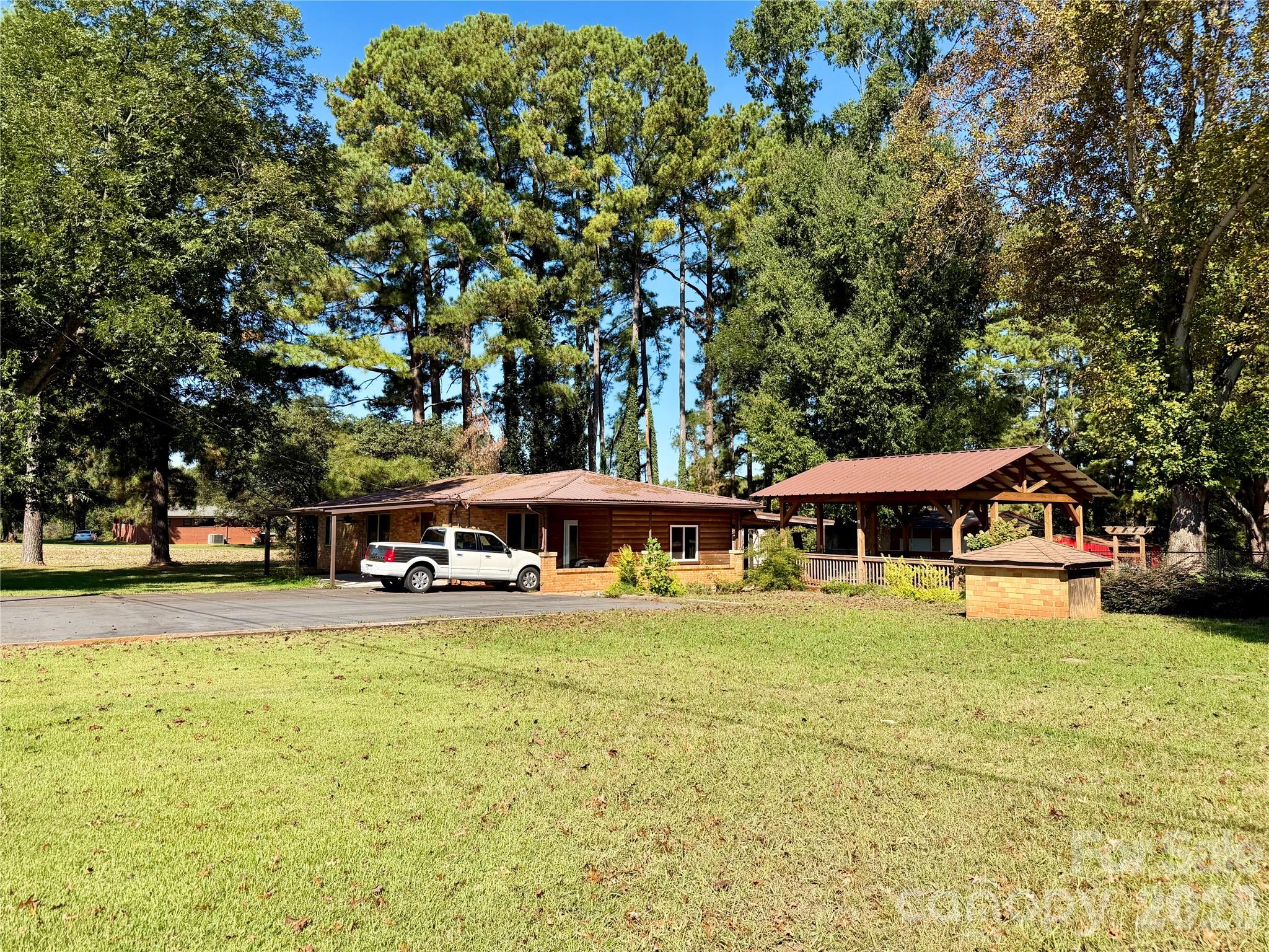 835 Holshouser Road