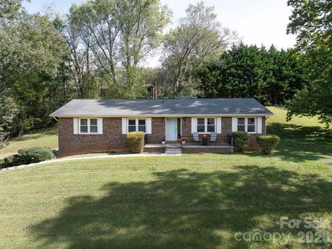 16 Sun Valley Court Alexander NC 28701