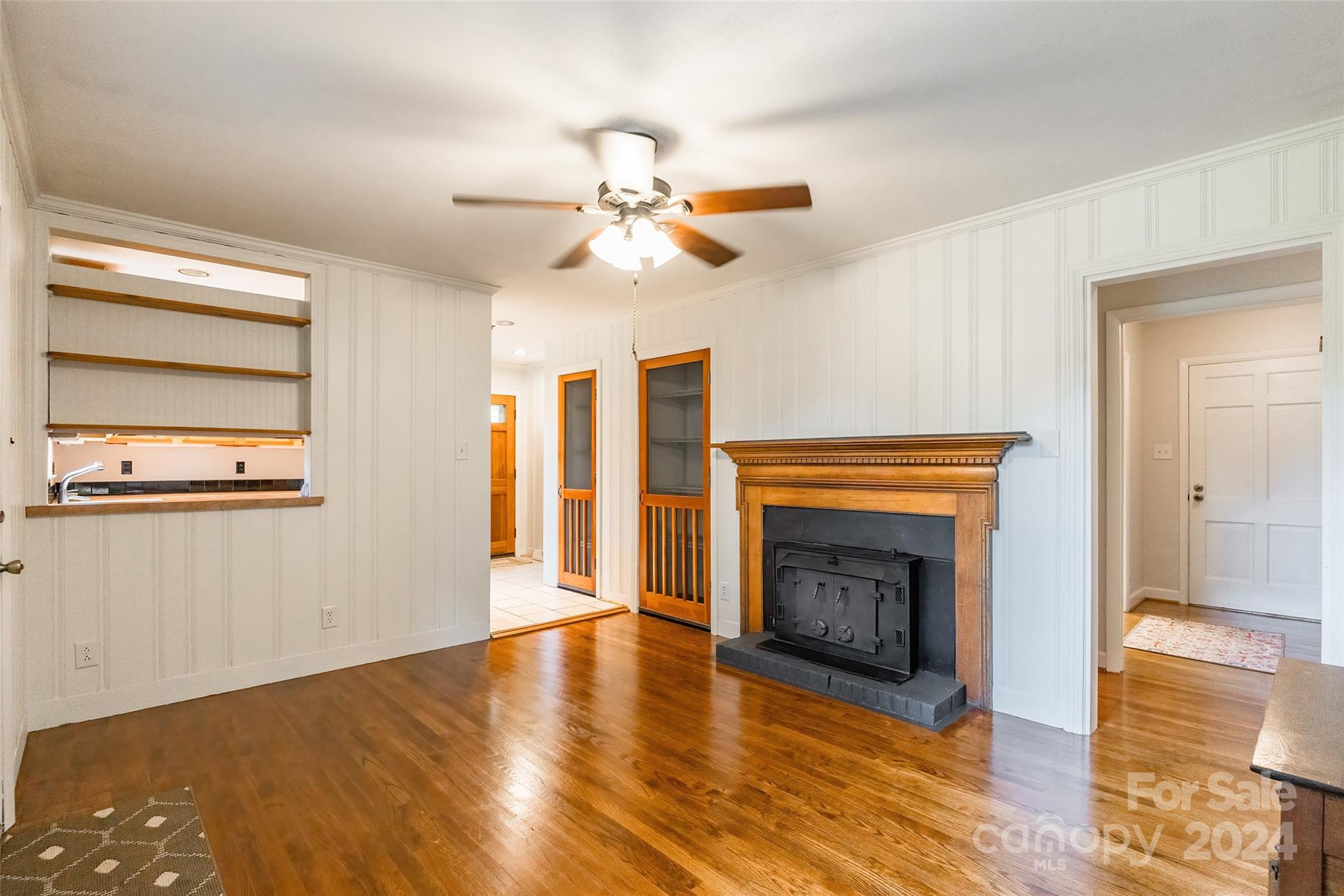 Country Club Estates - Residential