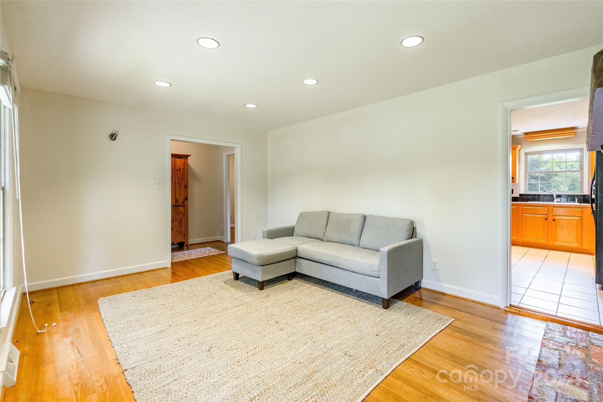 Country Club Estates - Residential