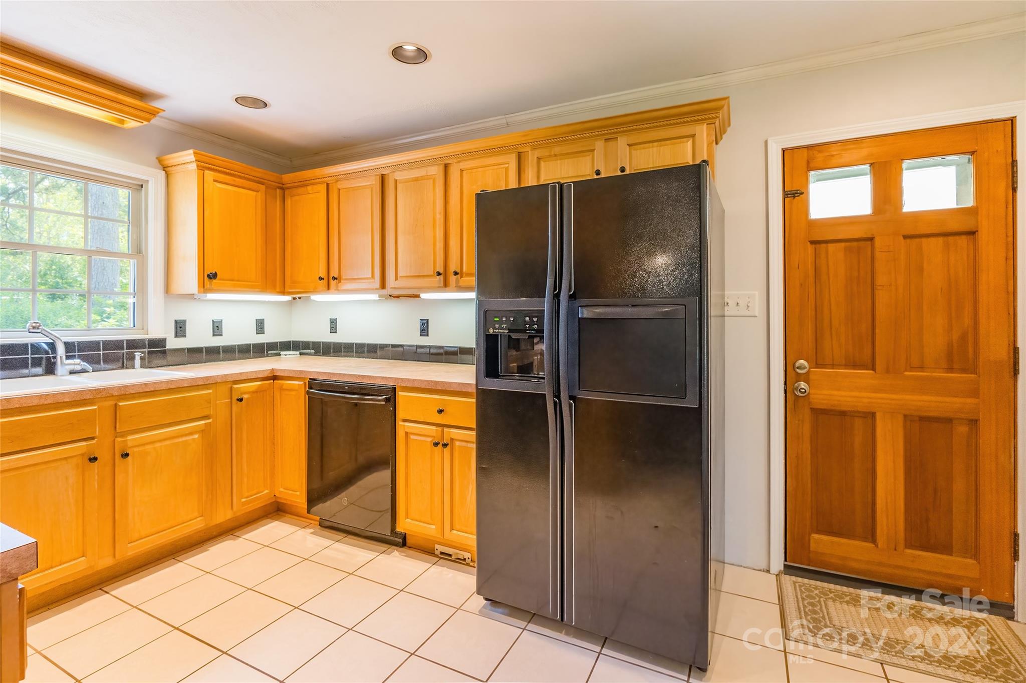 Country Club Estates - Residential