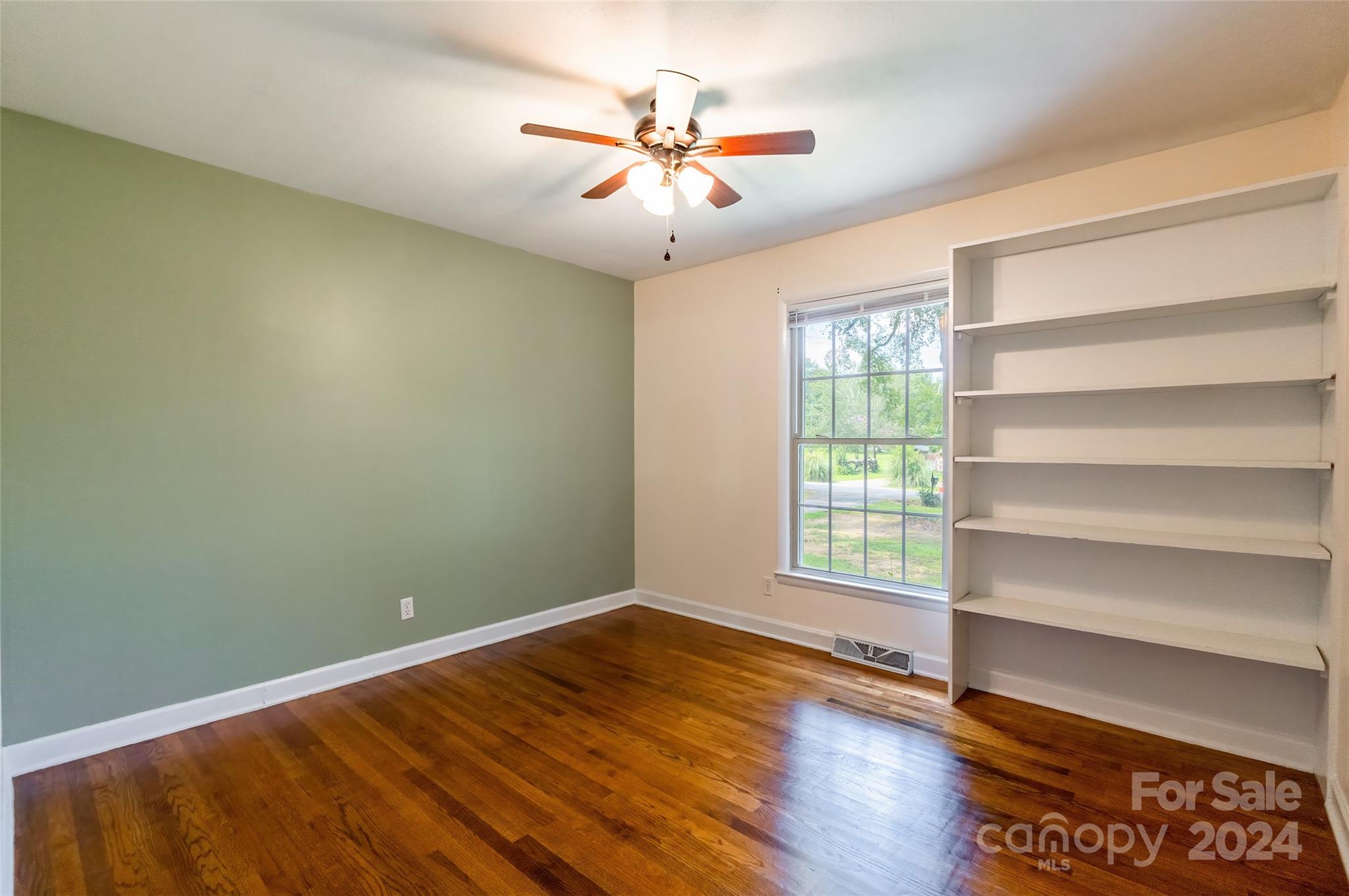 Country Club Estates - Residential