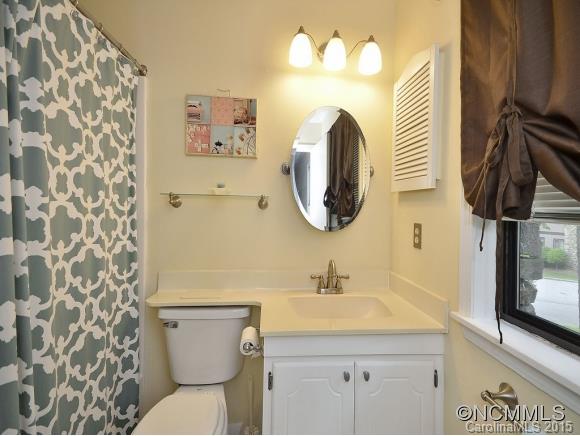 Laurel Park Villas - Residential