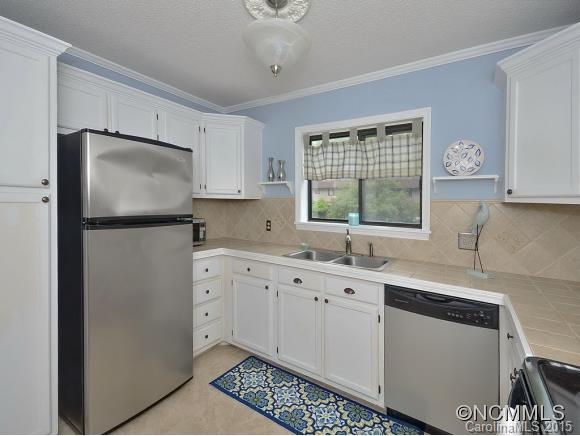 Laurel Park Villas - Residential